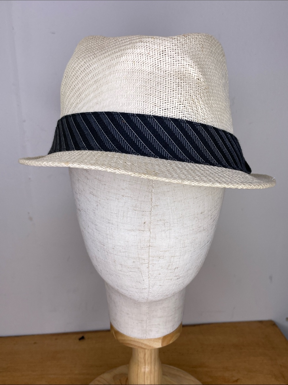 Men's Cream Straw Fedora with Navy Band